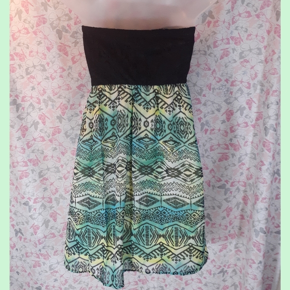 *NWOT* Cantata Strapless Dress - Picture 2 of 2